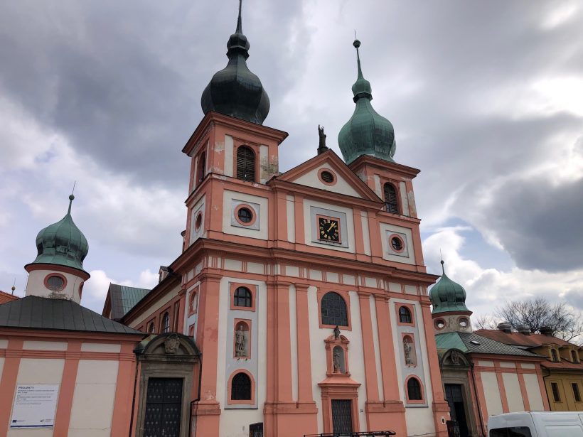 Rekonstrukce krovů a střechy kláštera