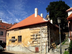 5. Rekonstrukce historické střechy v Třebíči chráněné UNESCO_Starwork